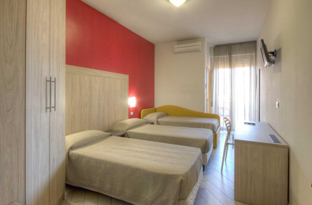 Hotel Sydney San Benedetto del Tronto Quarto foto